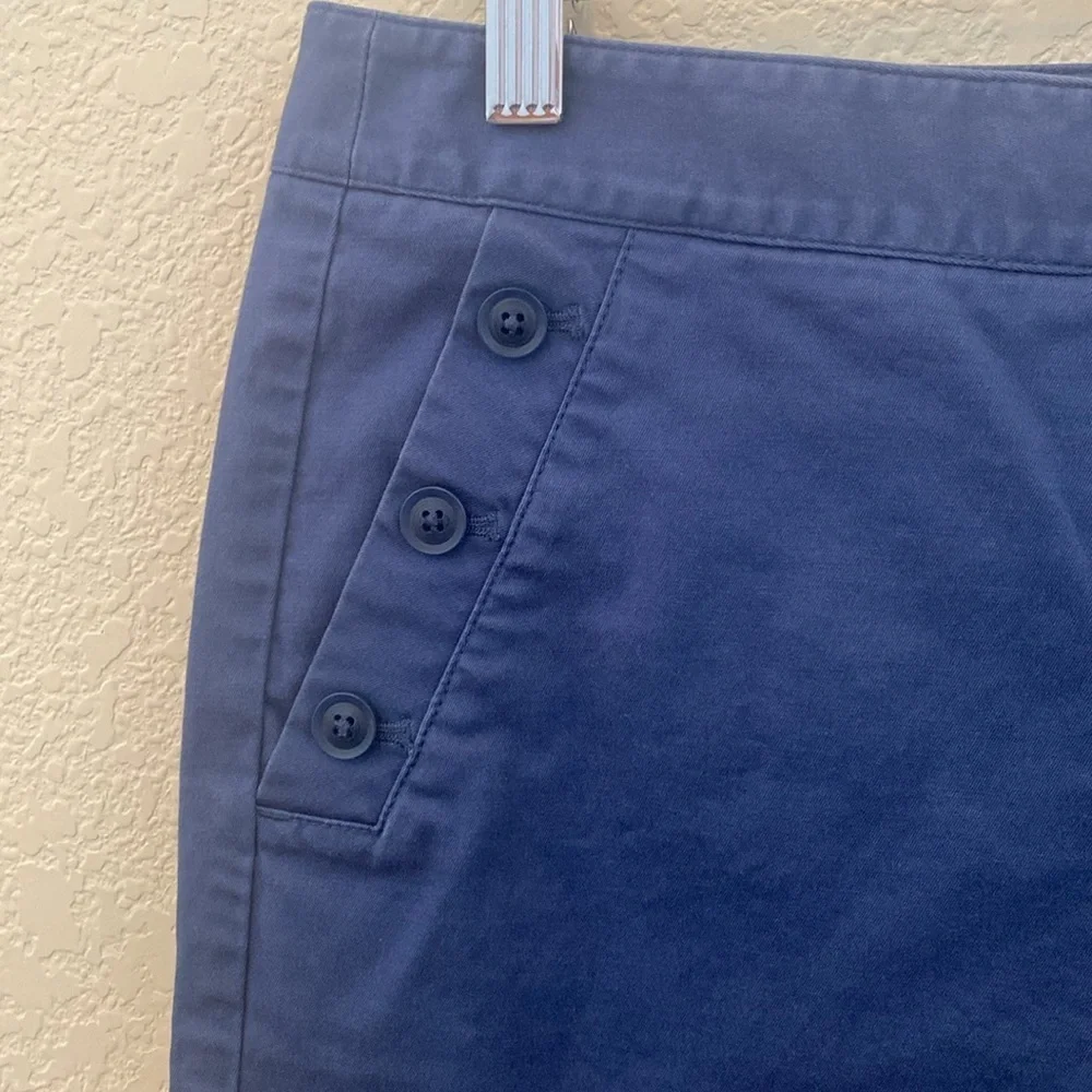 Talbots Dark Blue Women's Bermudas. Size 10.